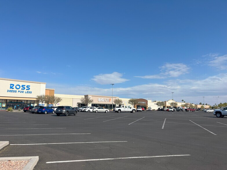 2840-2860 E Main St, Mesa, AZ à louer - Photo du bâtiment - Image 2 de 8