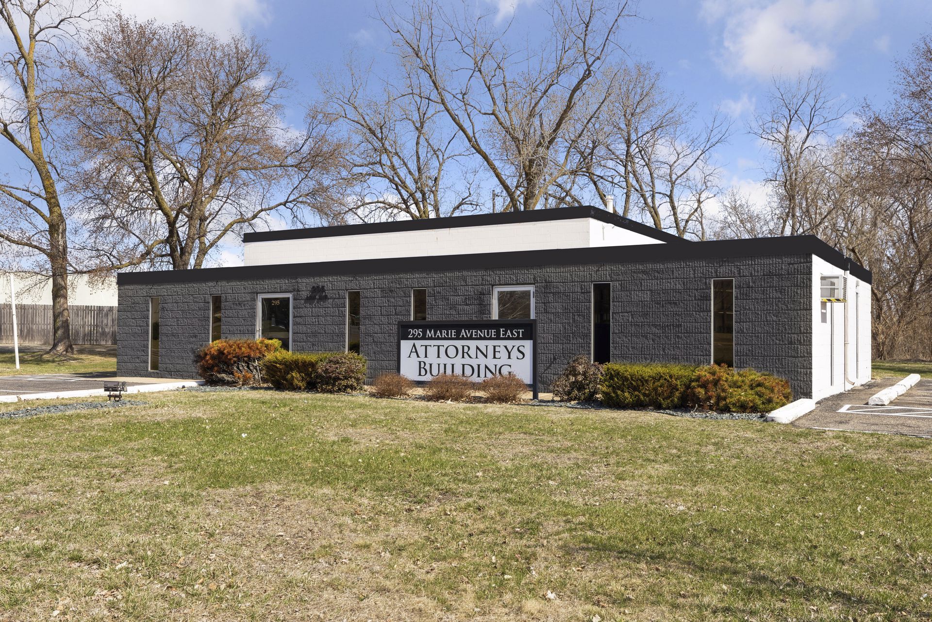 295 Marie Ave E, West Saint Paul, MN for lease Primary Photo- Image 1 of 23