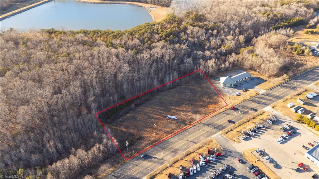 909 Van Buren Road, Eden, NC for sale Primary Photo- Image 1 of 6