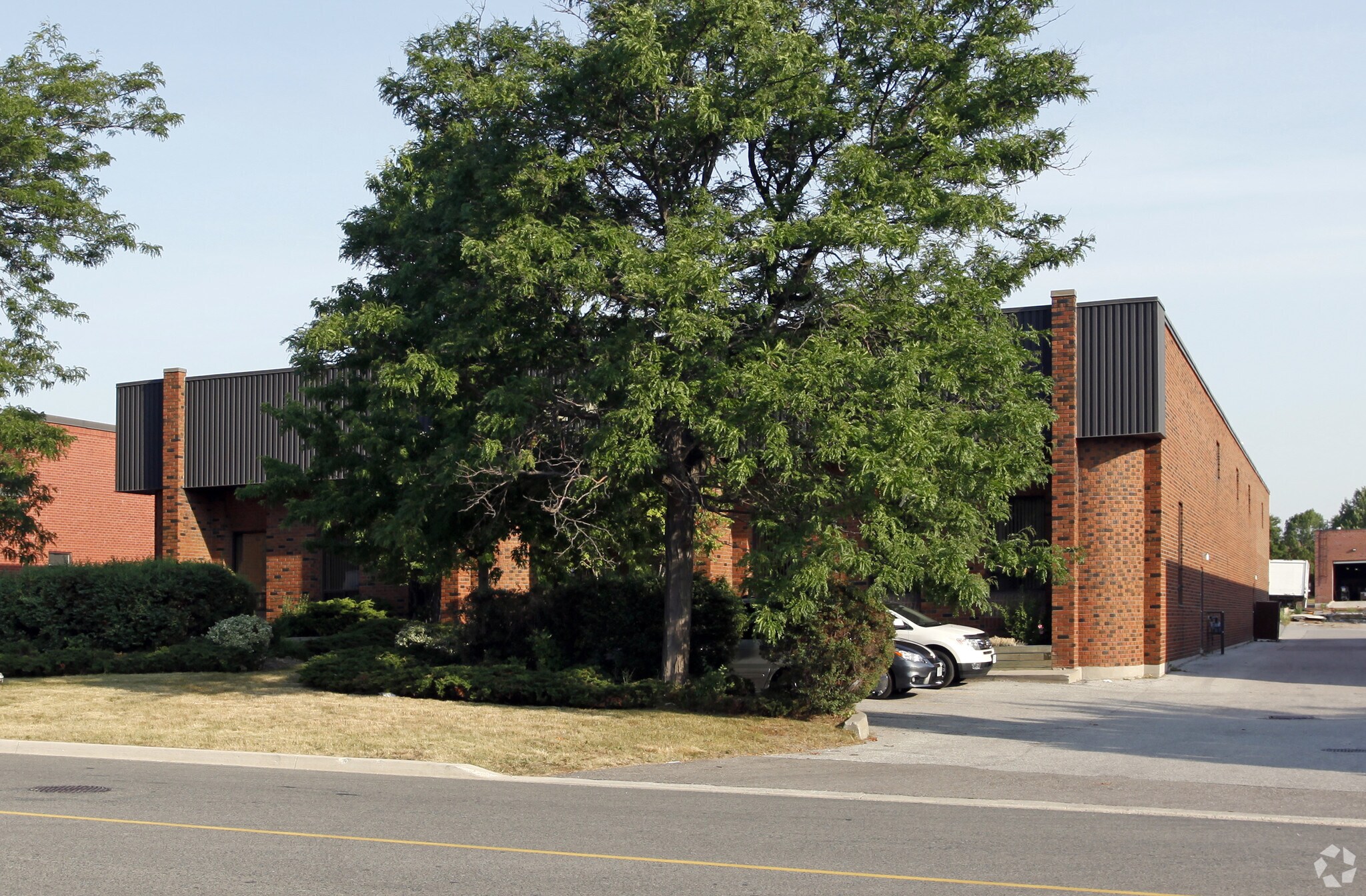 5641 McAdam Rd, Mississauga, ON à louer Photo principale- Image 1 de 3