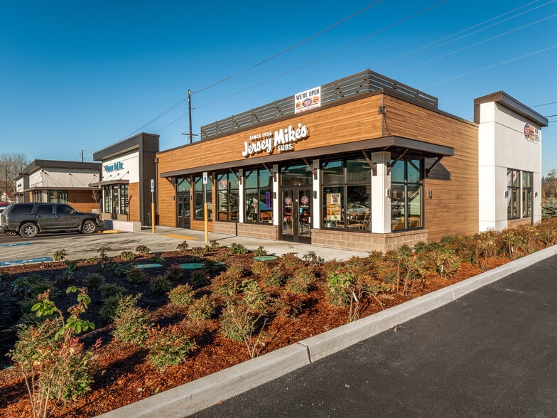 708-732 Shaw Rd, Puyallup, WA for lease - Building Photo - Image 2 of 5