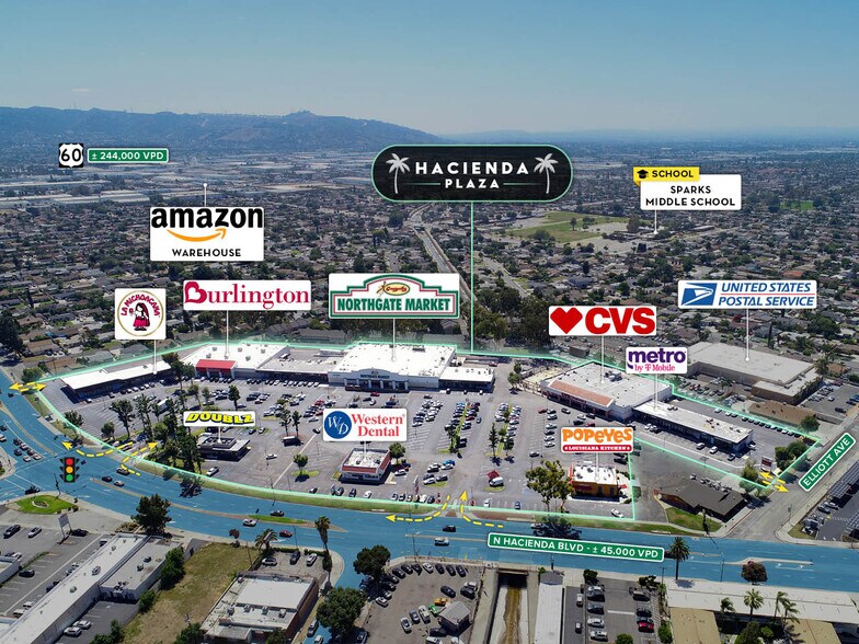 755-899 N Hacienda Blvd, La Puente, CA à louer - Photo du bâtiment - Image 3 de 5