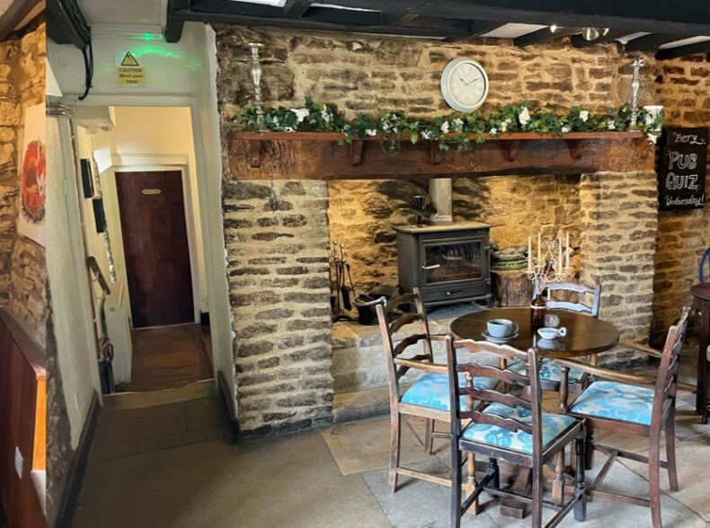 Enstone Rd, Middle Barton à vendre - Photo intérieure - Image 2 de 5