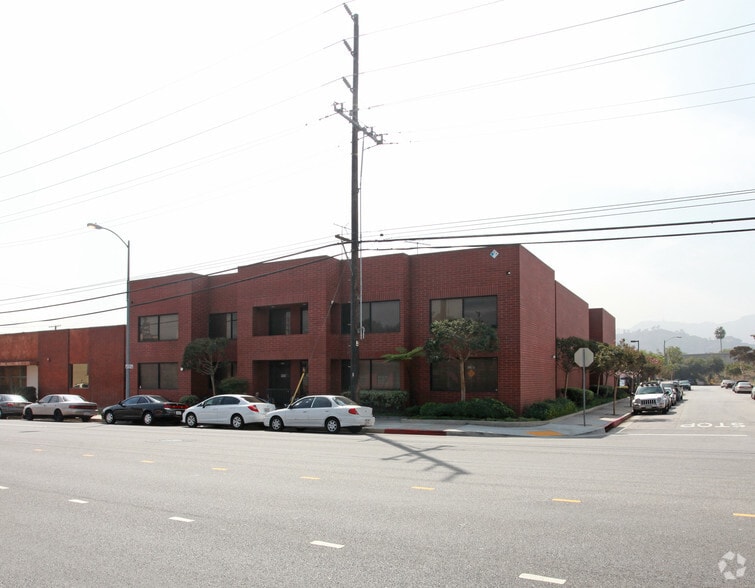 1520-1522 Flower St, Glendale, CA for lease - Primary Photo - Image 1 of 6