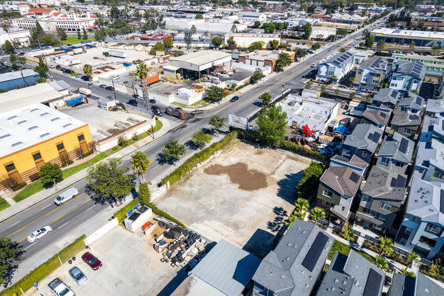 922 E 4th St, Santa Ana, CA à vendre - Photo du bâtiment - Image 3 de 6