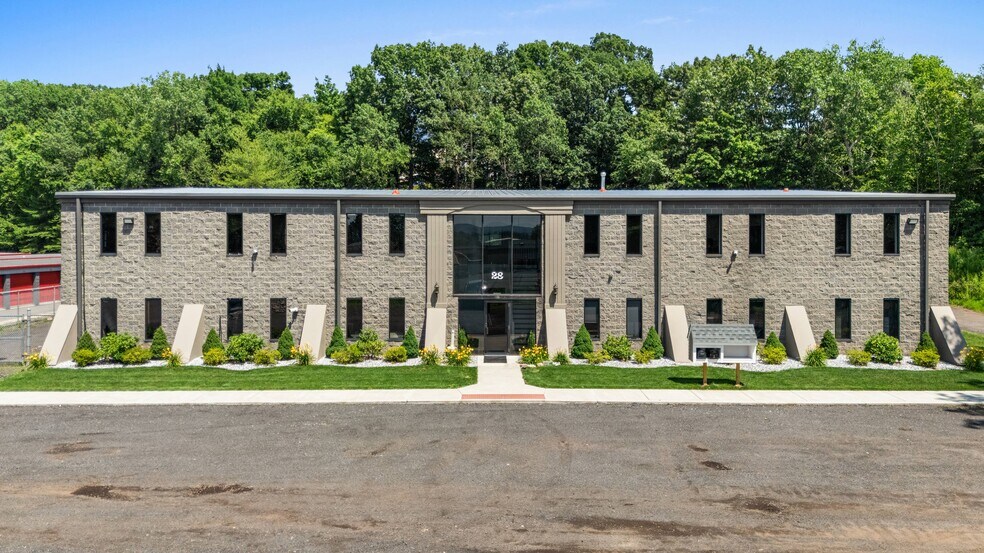 28 Costello Pl, Newington, CT for lease - Building Photo - Image 2 of 6