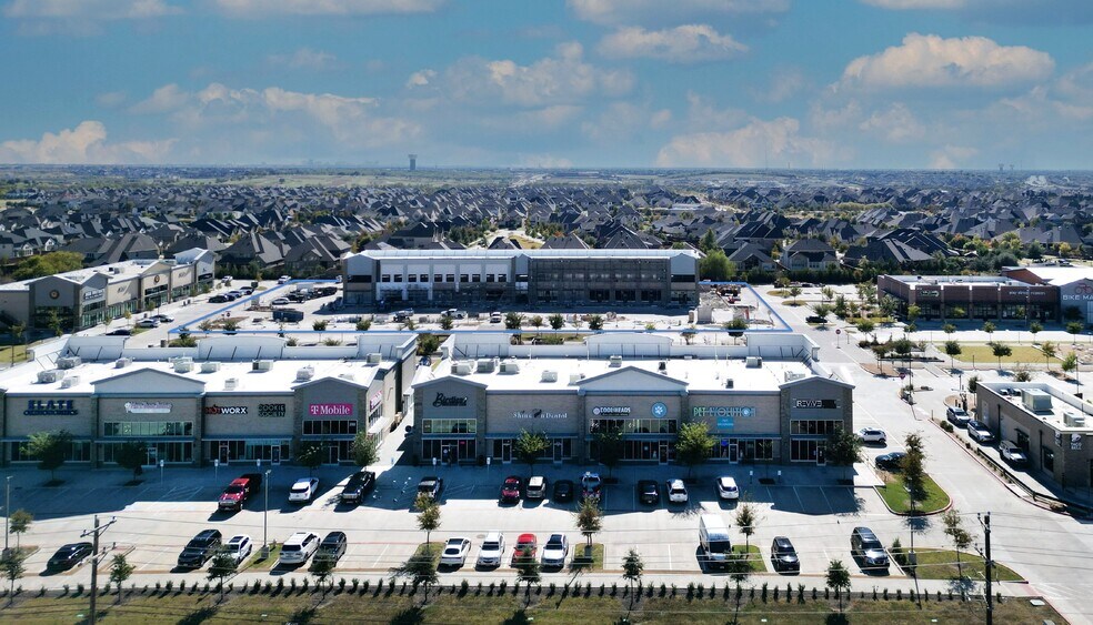 16750 Hollyhock Rd, Frisco, TX à louer - Photo du bâtiment - Image 1 de 4