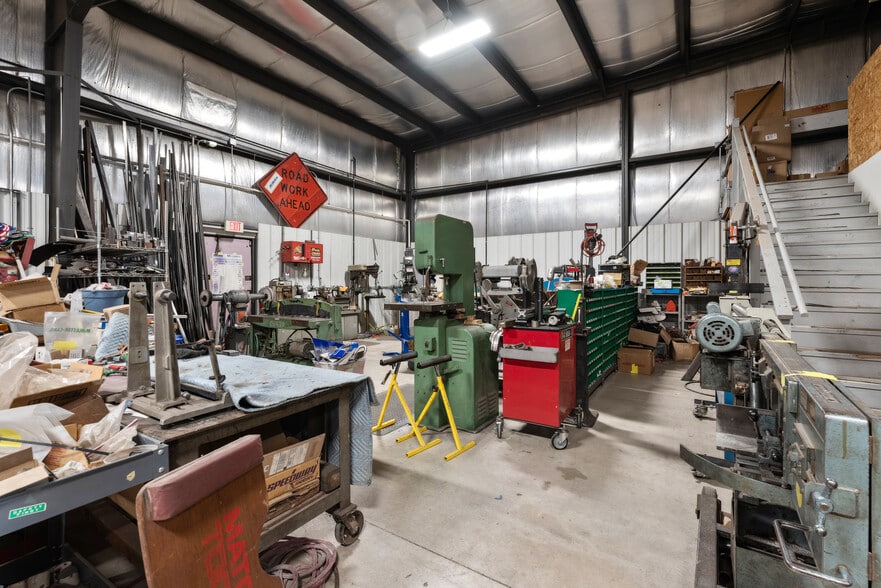 105 Wilmont Dr, Waukesha, WI for sale - Building Photo - Image 3 of 18