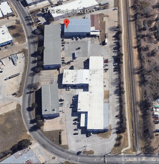 1700-1716 Shady Oaks Dr, Denton, TX à louer - Photo du bâtiment - Image 2 de 12