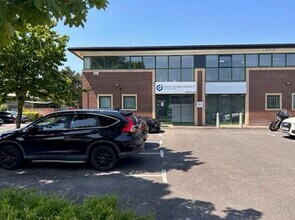 Majors Rd, Swindon à louer Photo du bâtiment- Image 1 de 1