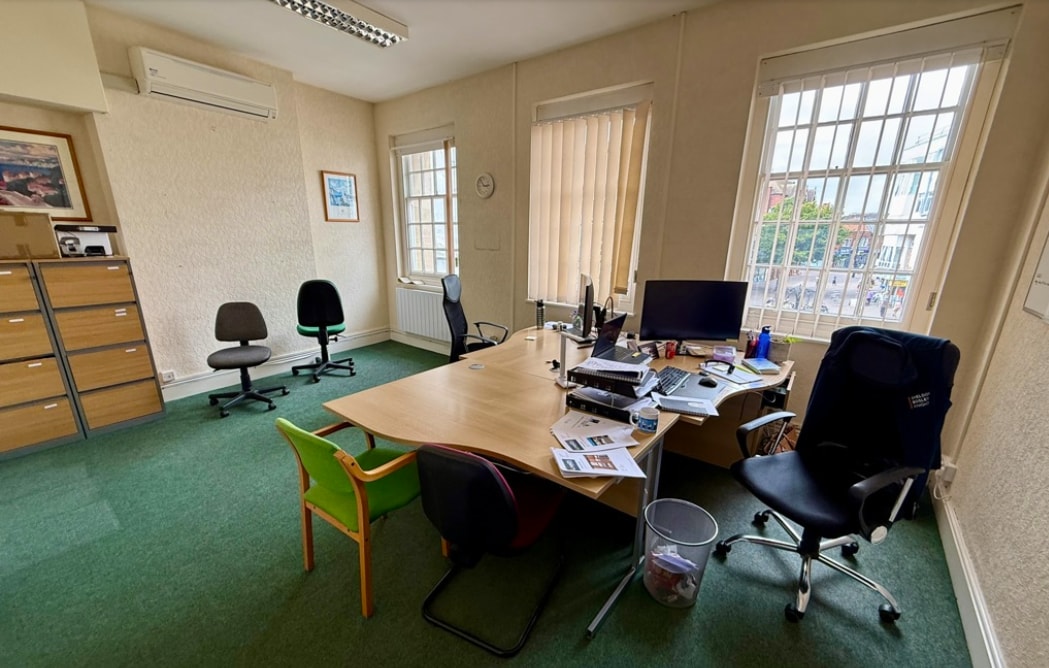 39 Newdegate St, Nuneaton for lease Interior Photo- Image 1 of 13