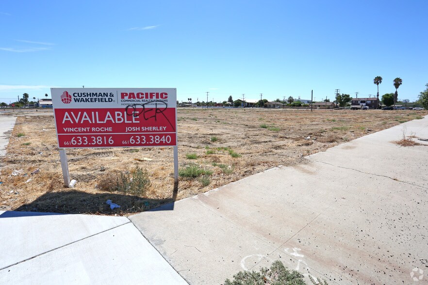 908 Fremont St, Delano, CA à vendre - Photo principale - Image 1 de 4
