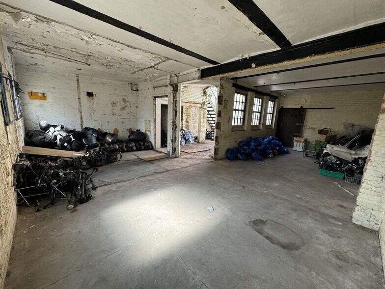 47-51 York Rd, Brentford for lease - Interior Photo - Image 3 of 14