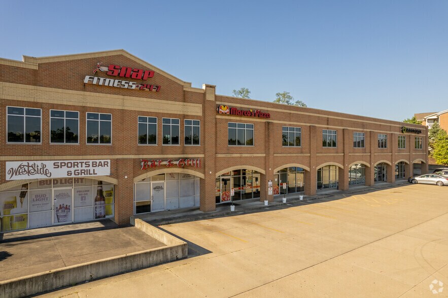 6701 Ruwes Oak Dr, Cincinnati, OH à louer - Photo du bâtiment - Image 2 de 4