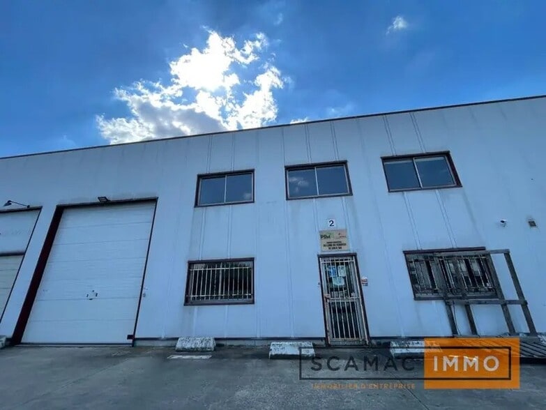 Flex in Chilly-Mazarin for lease - Building Photo - Image 2 of 2