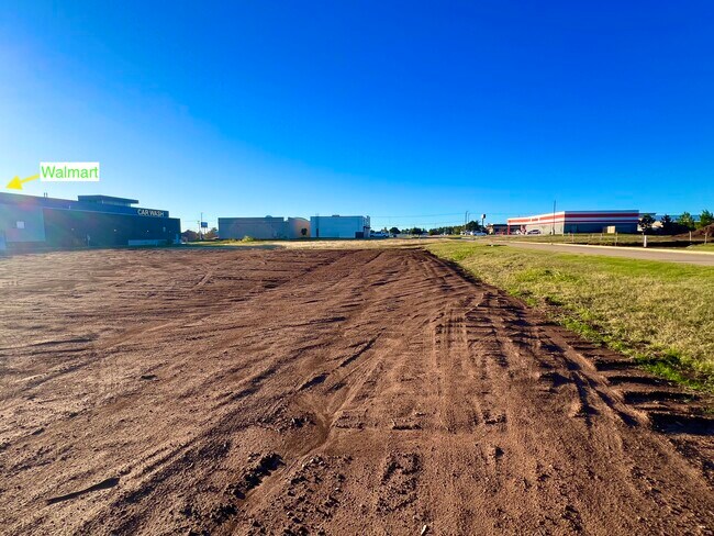 Plus de détails pour 115 Yukon Crossing Ave, Yukon, OK - Terrain à louer