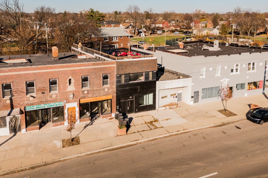 15421 Mack Ave, Detroit, MI for sale - Primary Photo - Image 1 of 17