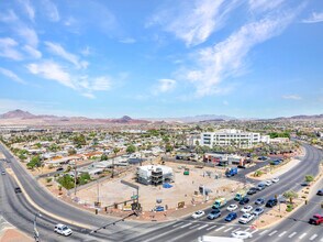 NEC E Lake Mead Pky and N Water St, Henderson, NV - Aérien Vue de la carte - Image1