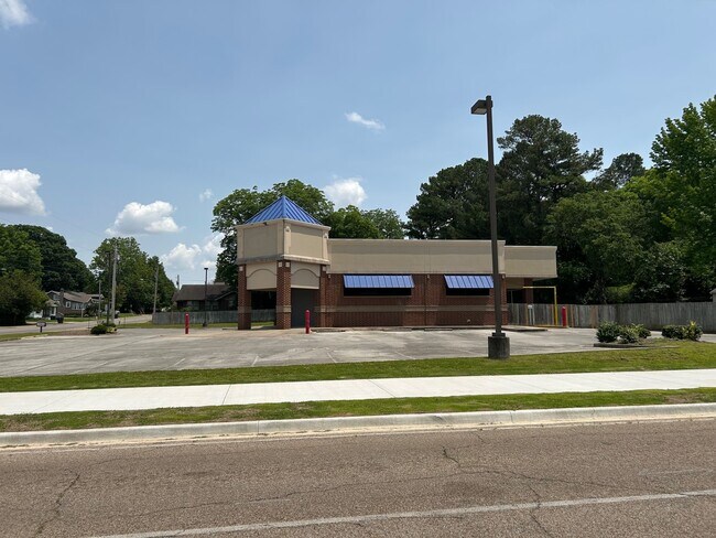 Plus de détails pour 533 W Nettleton Ave, Jonesboro, AR - Commerce de détail à vendre