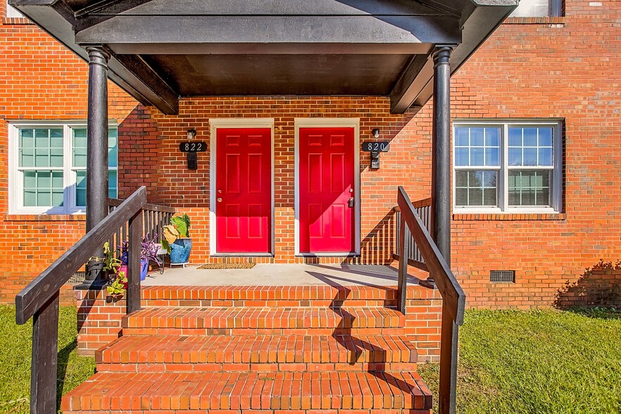 812-830 Pilot Ave, Fayetteville, NC for sale - Building Photo - Image 1 of 23