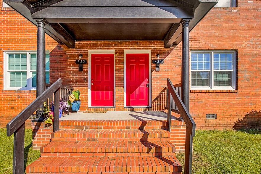 812-830 Pilot Ave, Fayetteville, NC à vendre - Photo du bâtiment - Image 1 de 23