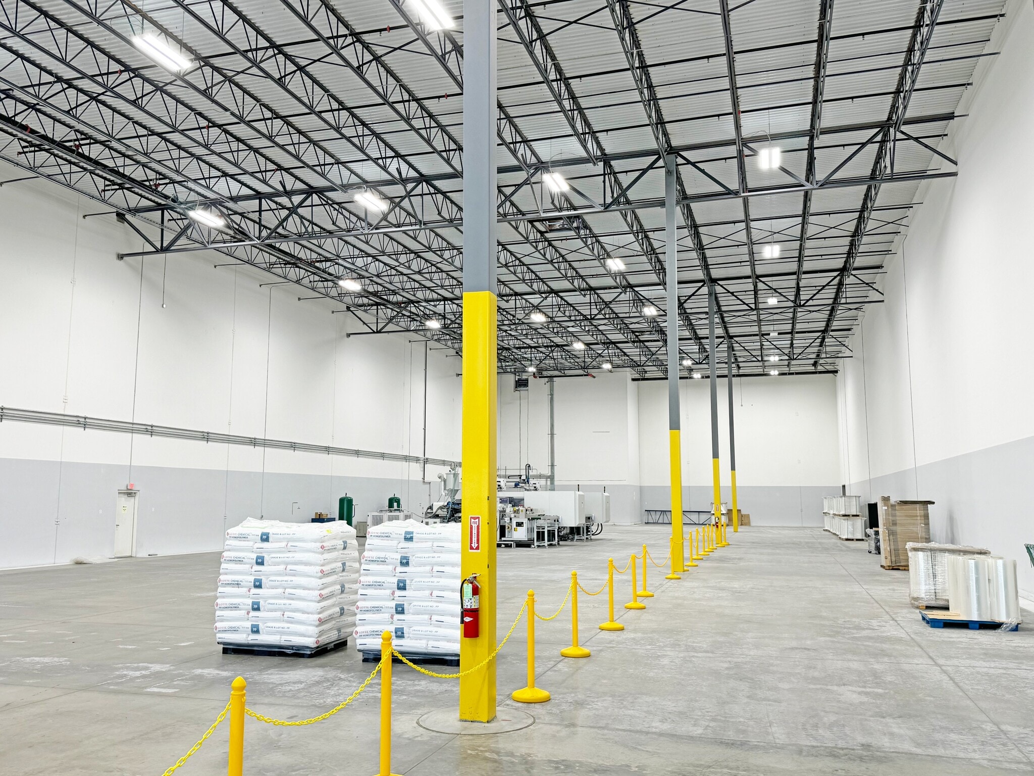 2765 Highway 114, Fort Worth, TX for lease Interior Photo- Image 1 of 6