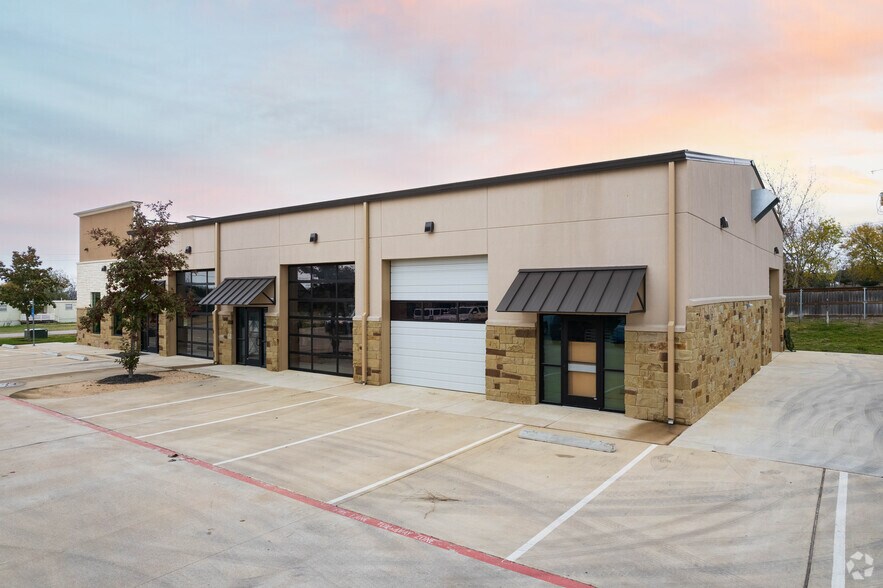 308 Hazelwood St, Leander, TX à louer - Photo du bâtiment - Image 3 de 6