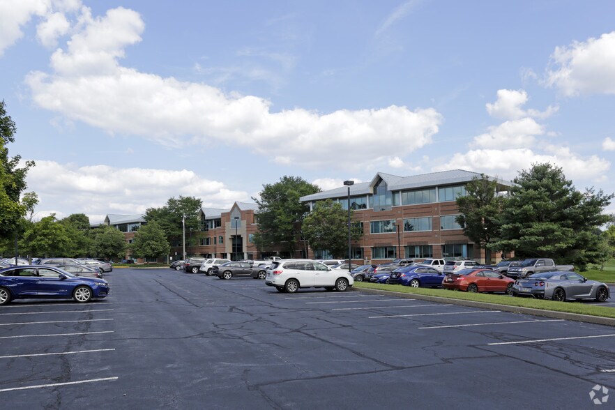 100 Tournament Dr, Horsham Township, PA for lease - Building Photo - Image 1 of 11