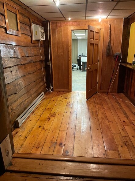 325 N Main St, Liberty, NY à vendre - Photo intérieure - Image 3 de 48