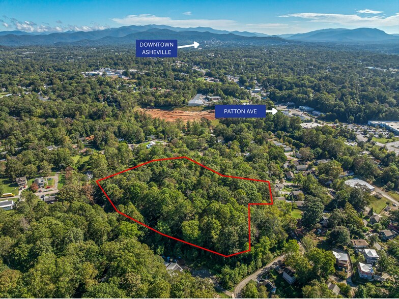 99999 Hi Alta, Asheville, NC à vendre - Photo du bâtiment - Image 3 de 10