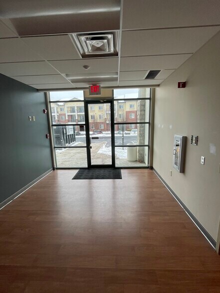 10401 Sawmill Pky, Powell, OH à louer - Photo du bâtiment - Image 3 de 31