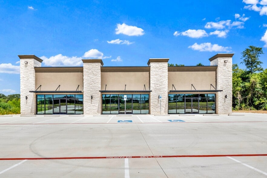 410 Interstate 30 Frontage Rd., Mount Vernon, TX for lease - Primary Photo - Image 1 of 28