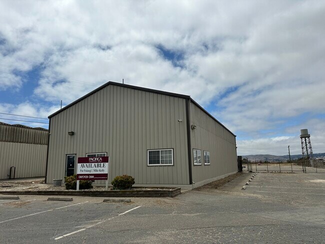 Plus de détails pour 2260 Mahoney Rd, Santa Maria, CA - Industriel à louer