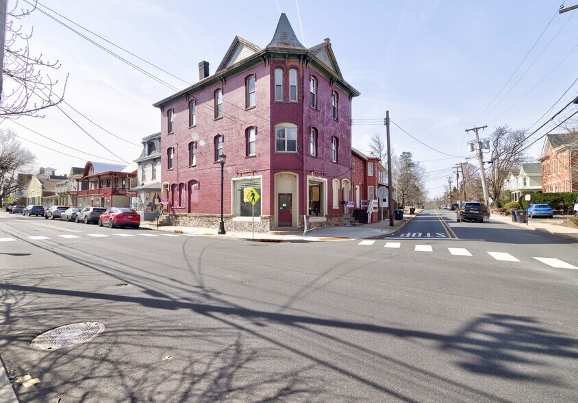 125 Main St, Flemington, NJ à louer - Photo du bâtiment - Image 1 de 13