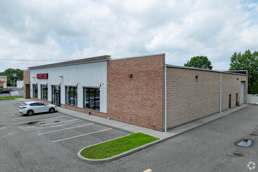 2145 Rt 112, Medford, NY à vendre - Photo du bâtiment - Image 2 de 5