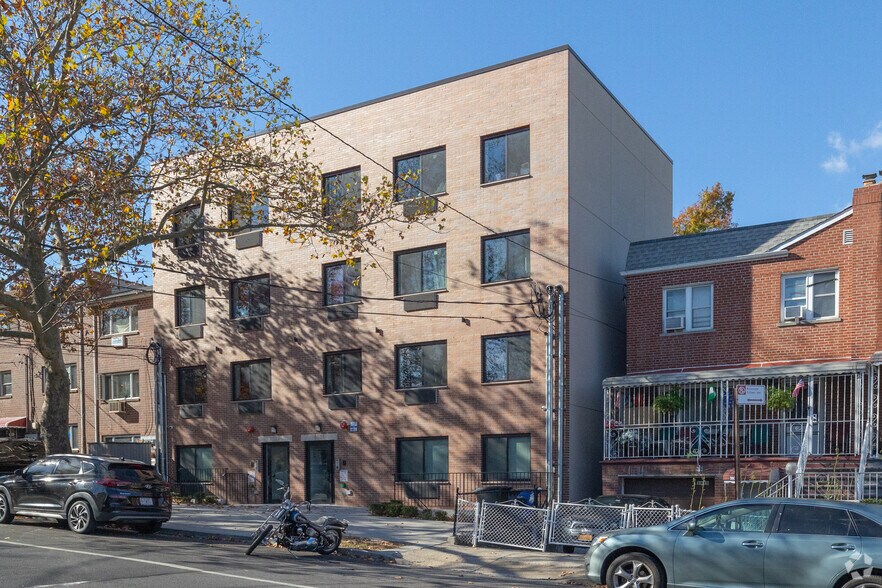 3029-3031 Bronxwood Ave, Bronx, NY for sale - Primary Photo - Image 1 of 5