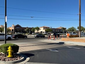 19341 Bear Valley Rd, Apple Valley, CA for lease Building Photo- Image 2 of 36