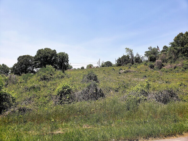 Teasel Dr, Kingsport, TN à vendre - Photo principale - Image 1 de 6