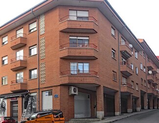 Plus de détails pour Calle Fivasa, 4, Ávila - Commerce de détail à louer