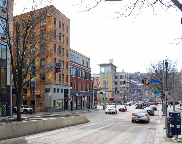 208-210 Grant St, Pittsburgh, PA à louer - Photo du bâtiment - Image 3 de 42