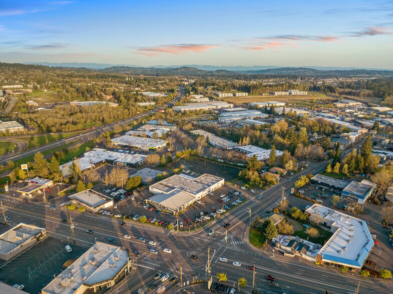 11880 SW Pacific Hwy, Tigard, OR for sale - Building Photo - Image 2 of 20