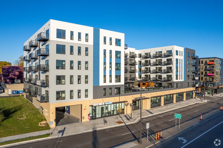 427 N Snelling Ave, Saint Paul, MN à louer - Photo du bâtiment - Image 1 de 42