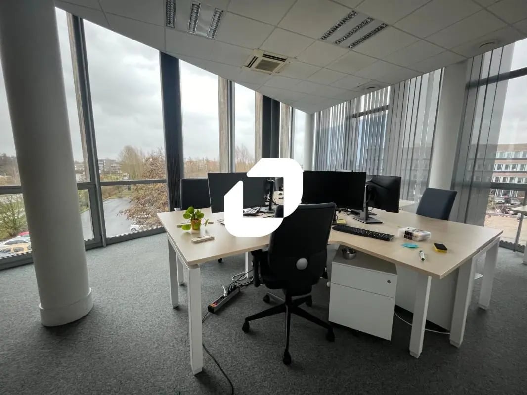 Office in VILLENEUVE-D'ASCQ for lease Interior Photo- Image 1 of 18