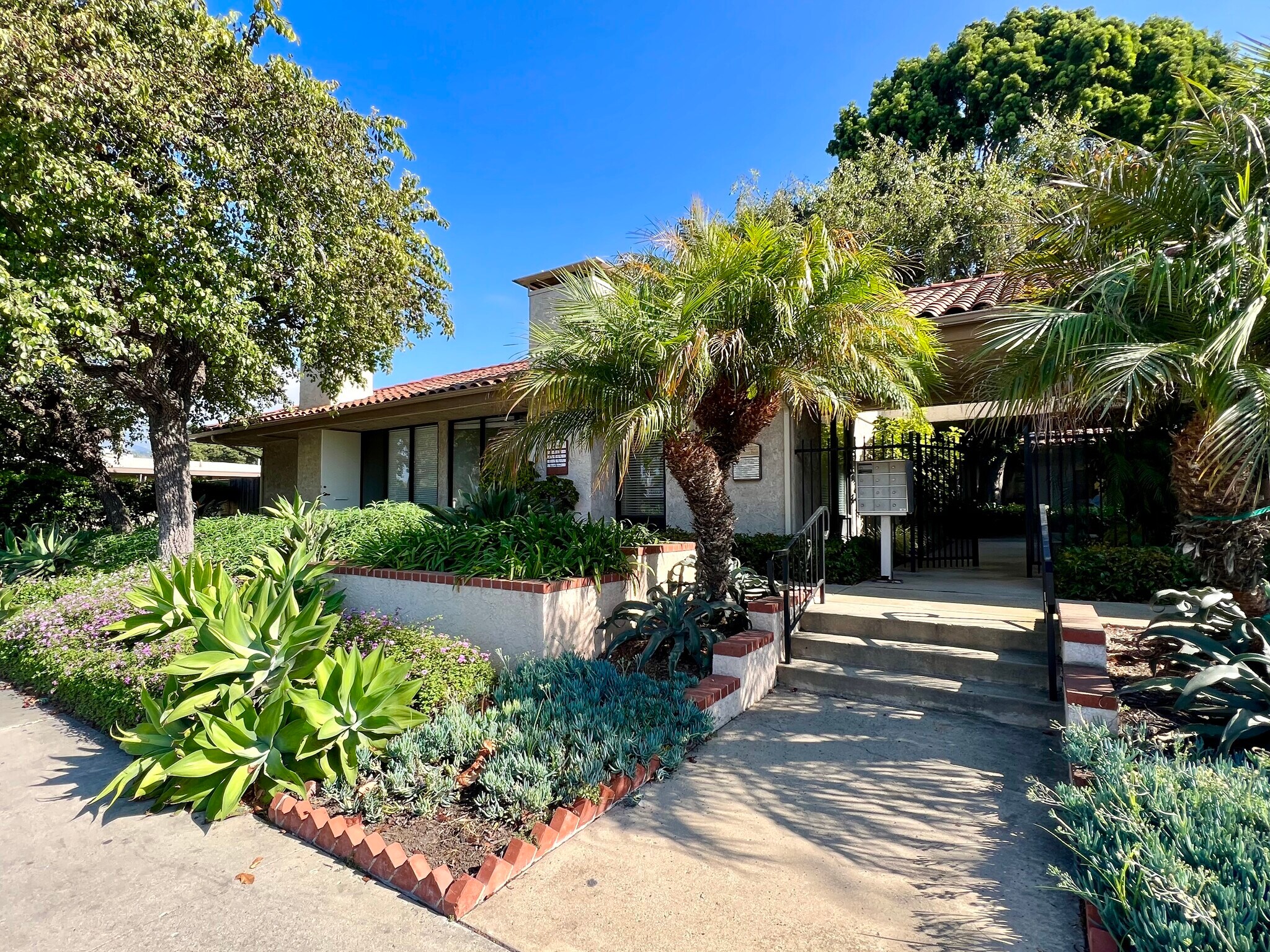 5320 Carpinteria Ave, Carpinteria, CA for lease Building Photo- Image 1 of 20