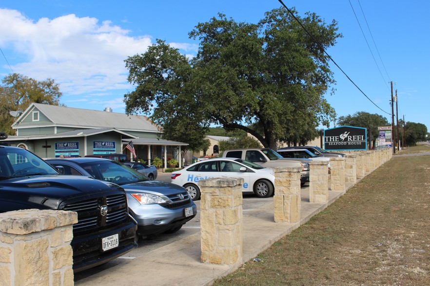 17080 State Highway 46 W, Spring Branch, TX for sale - Building Photo - Image 1 of 1