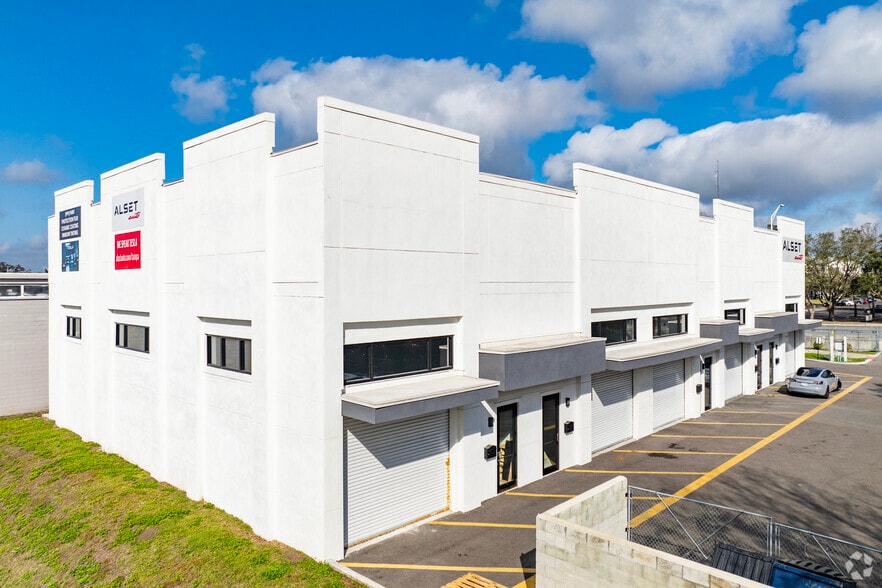 4403 E Columbus Dr, Tampa, FL for lease - Primary Photo - Image 2 of 13