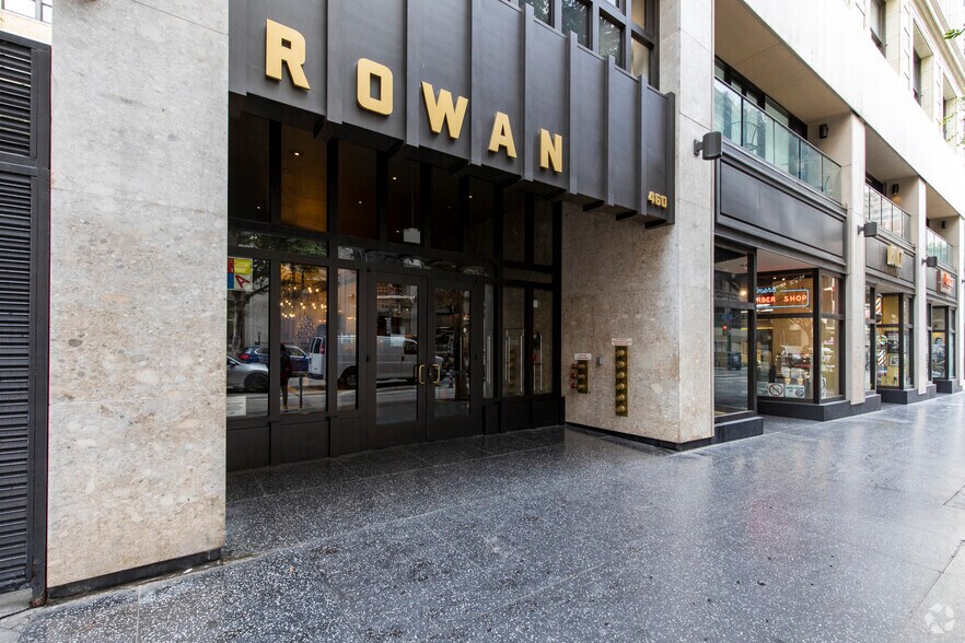 460 S Spring St, Los Angeles, CA à louer - Photo du bâtiment - Image 3 de 17