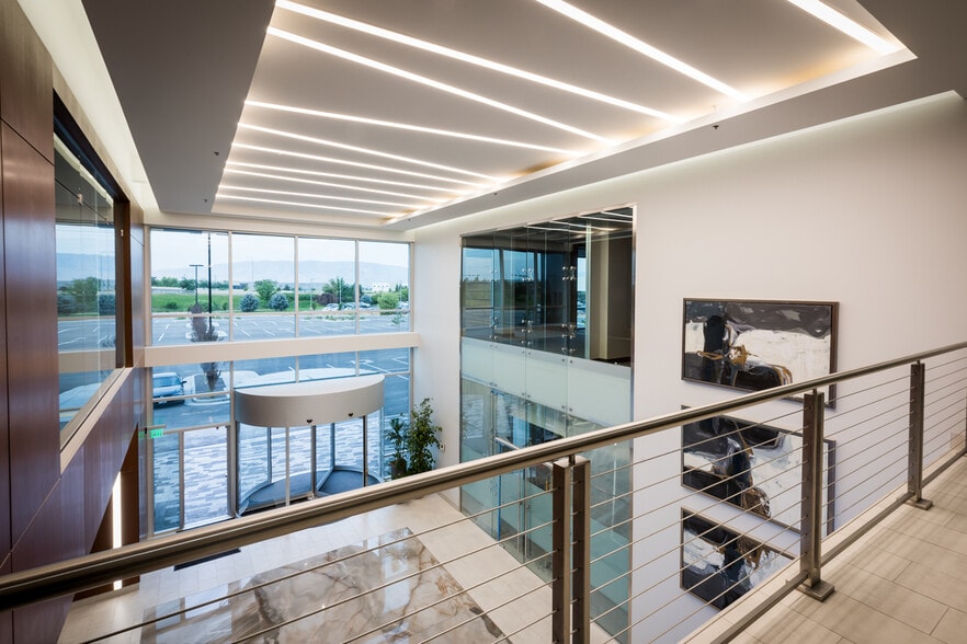 2100 W Pleasant Grove Blvd, Pleasant Grove, UT à louer - Photo intérieure - Image 3 de 16