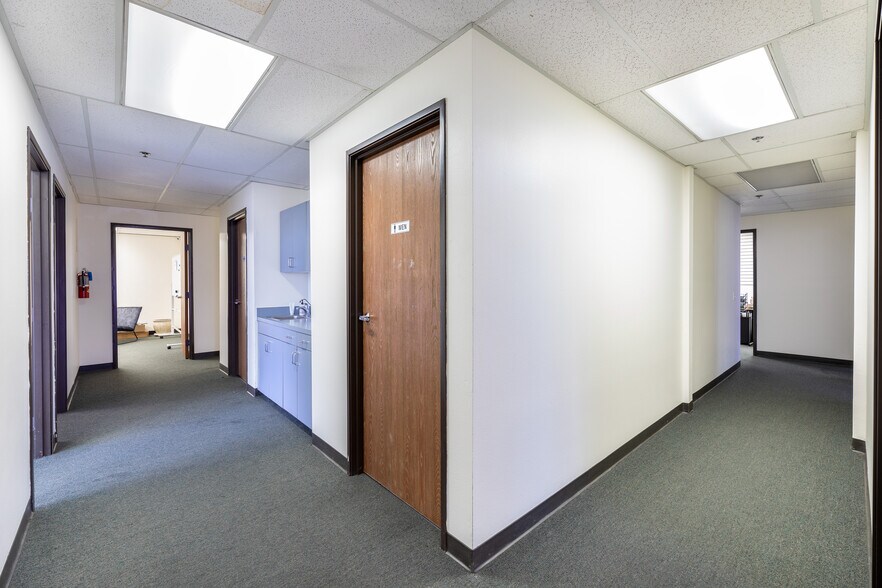 4841 Chino Ave, Chino, CA for lease - Interior Photo - Image 3 of 21