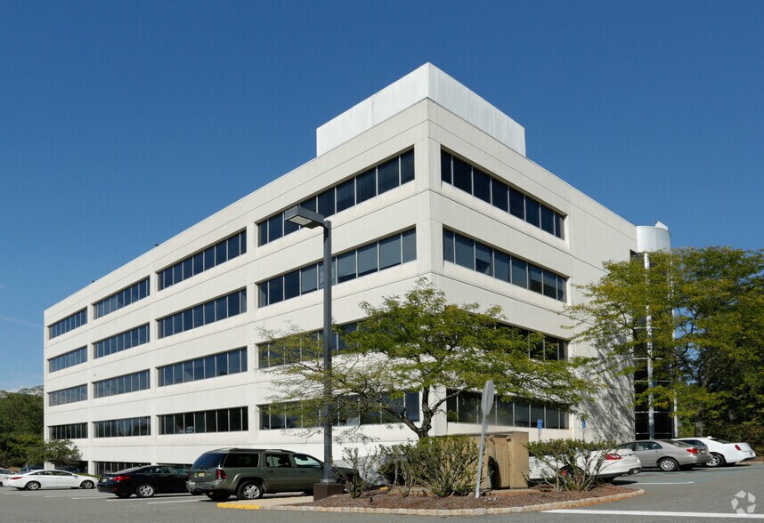 2 Lincoln Hwy, Edison, NJ à vendre - Photo du bâtiment - Image 2 de 58